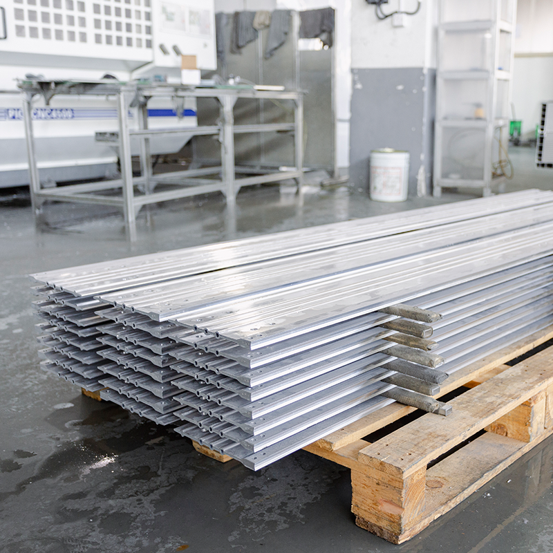 Finishing Workshop - Processing of Textile Machine Lifting Knives
